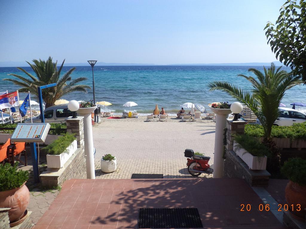 Polychrono Beach Hotel Exteriör bild